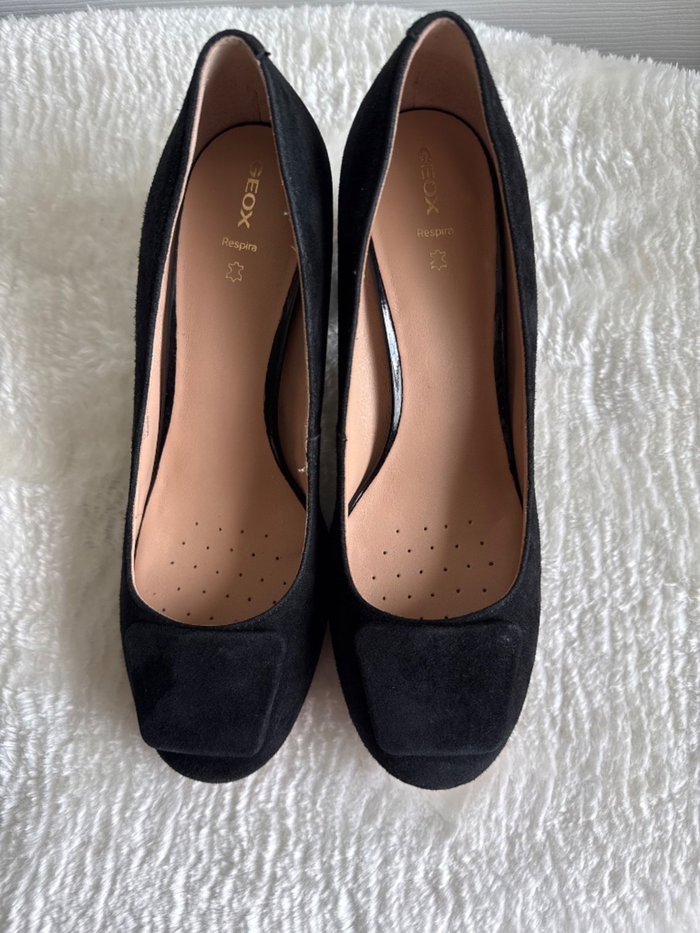NWOT Geox Virnilisa 65 Black Suede Block Heel Pumps Square Toe Buckle - Picture 9 of 13